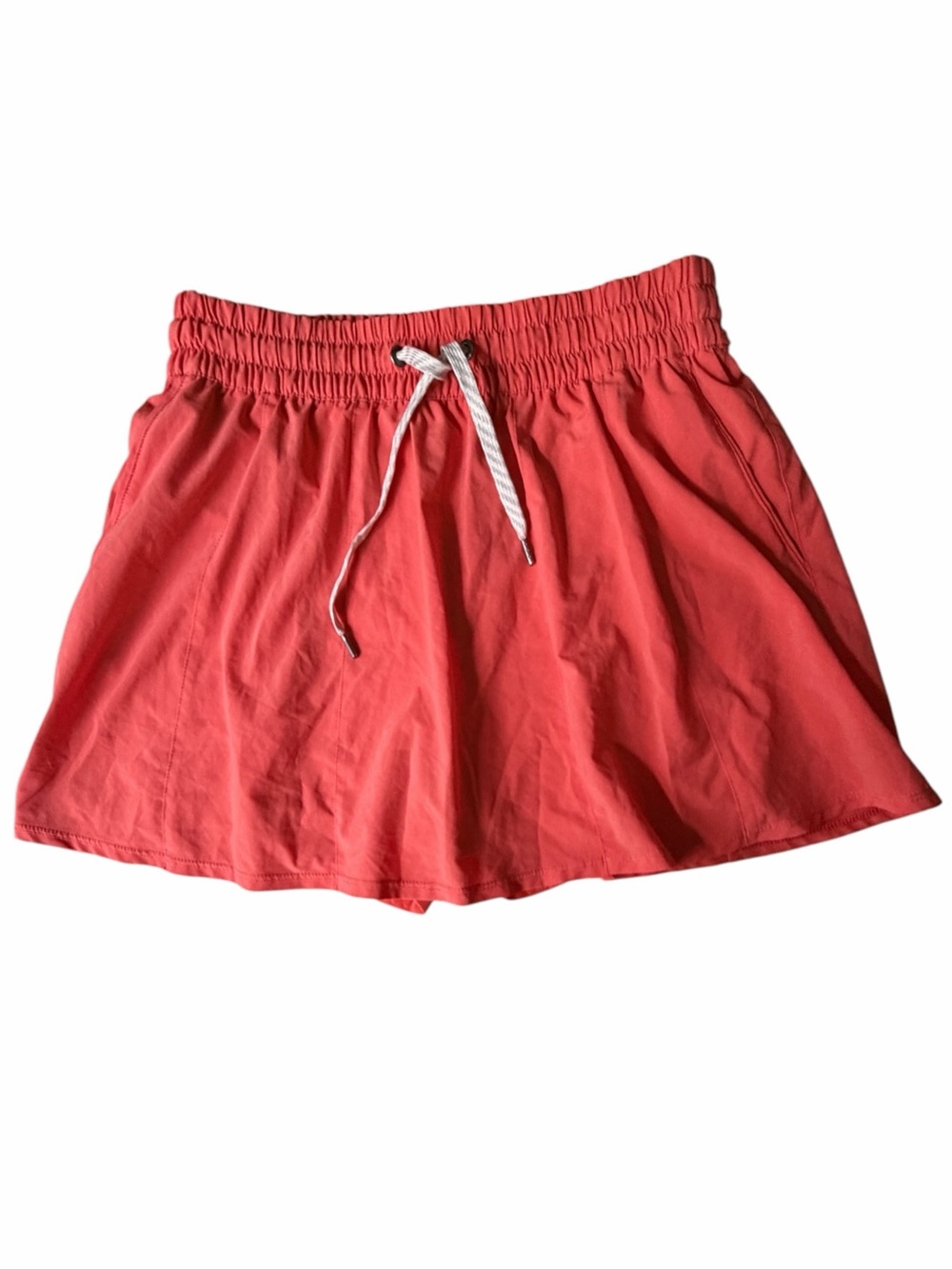 Vuori Drawstring Elastic Waist Skort with Pockets, Coral / Melon, size Medium